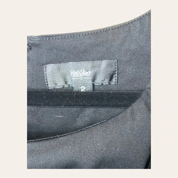 Mossimo BLACK MINI DRESS SIZE 2 PLEATED IN FRONT POCKETS - Picture 6 of 10